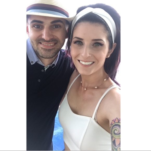 Meet your Posher, Isadore - Picture 3 of 7